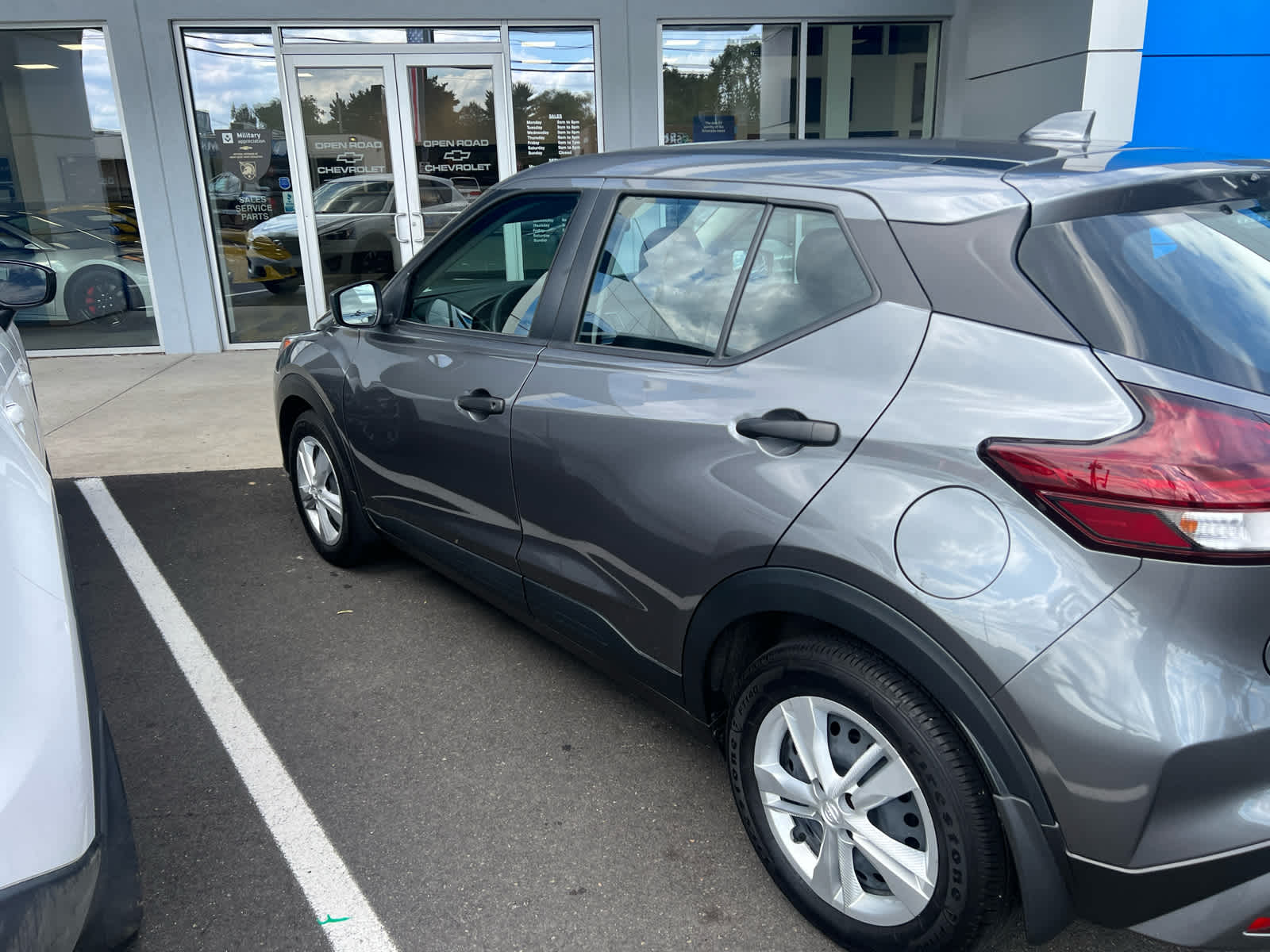 2025 Nissan Kicks Play